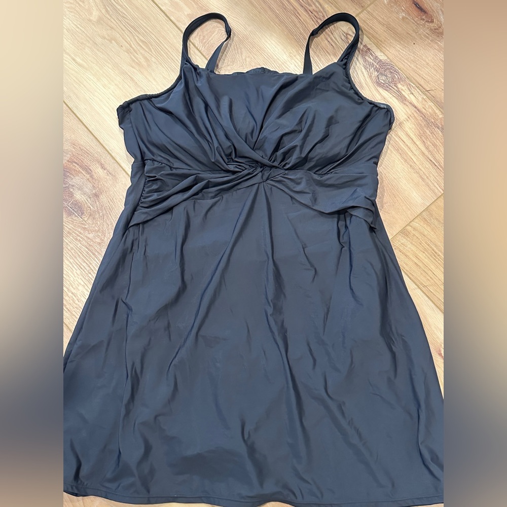 New Lands End Navy Swim dress. 18DD - Picture 4 of 5